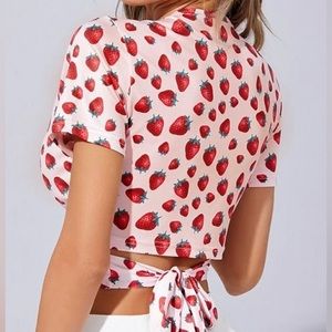 Strawberry tie around top
